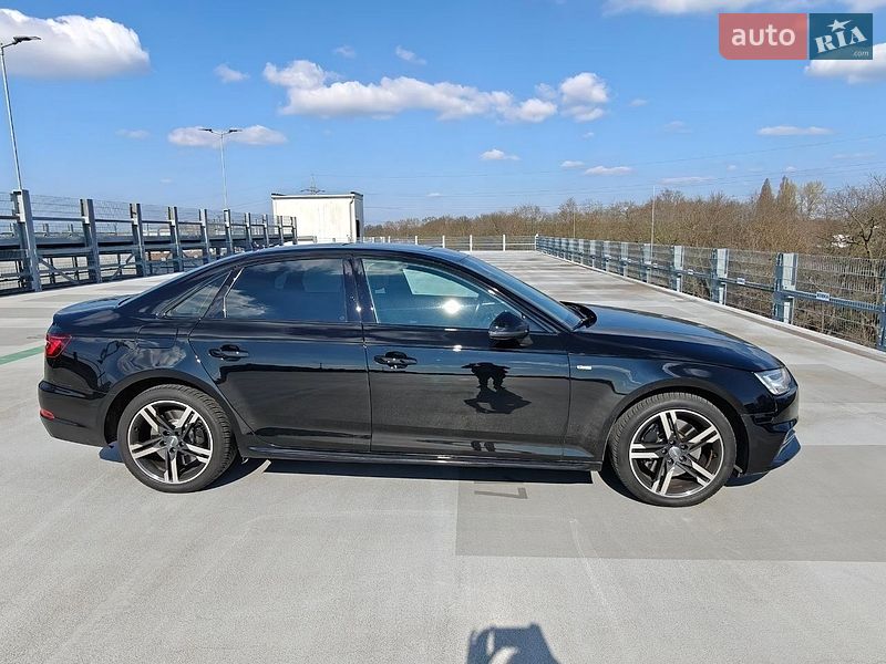 Седан Audi A4 2016 в Ровно