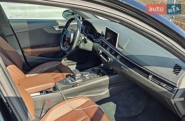 Седан Audi A4 2016 в Ровно