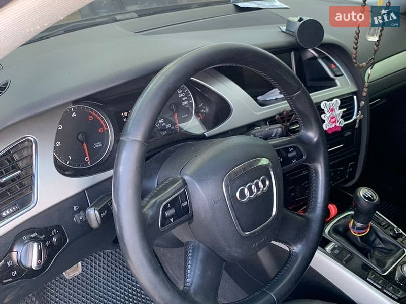 Универсал Audi A4 2010 в Жовкве
