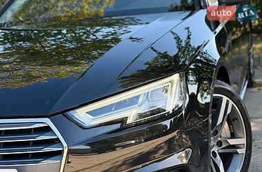Седан Audi A4 2015 в Стрию