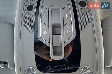 Седан Audi A4 2015 в Стрию