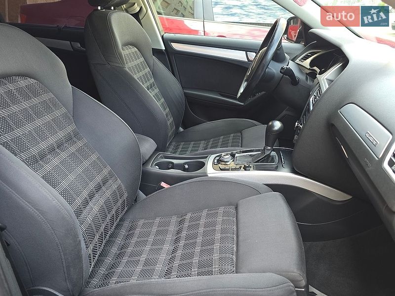 Универсал Audi A4 2011 в Киеве