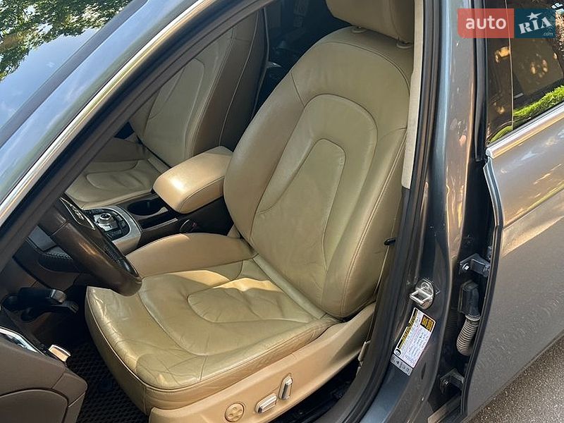 Седан Audi A4 2012 в Полтаве