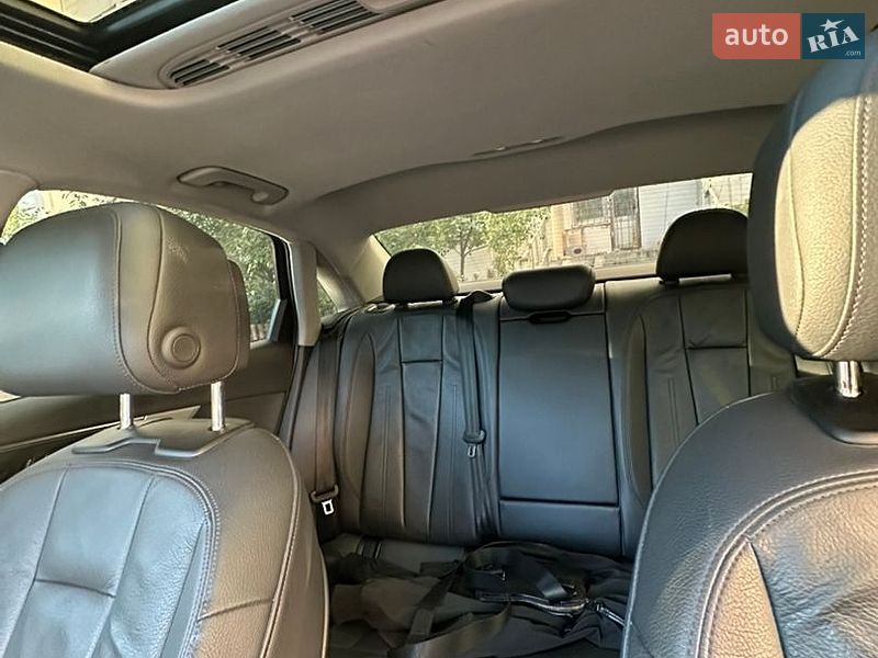 Седан Audi A4 2018 в Киеве