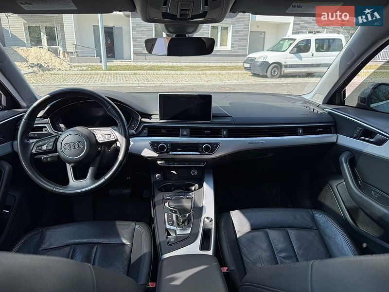 Седан Audi A4 2018 в Киеве