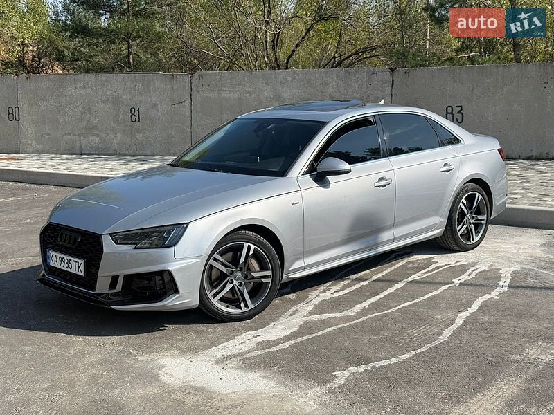Седан Audi A4 2018 в Киеве