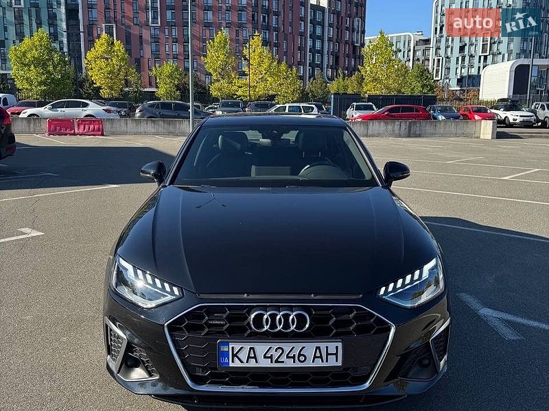 Седан Audi A4 2020 в Киеве