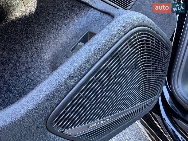 Седан Audi A4 2020 в Киеве