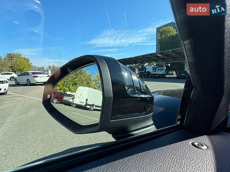 Седан Audi A4 2020 в Киеве