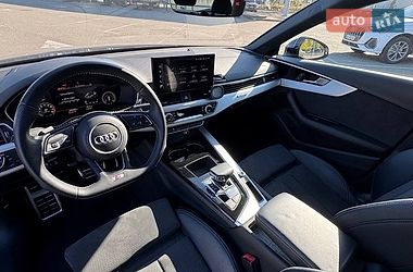 Седан Audi A4 2020 в Киеве