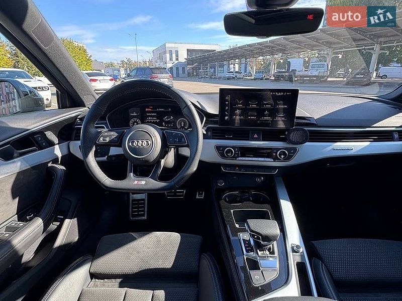 Седан Audi A4 2020 в Киеве