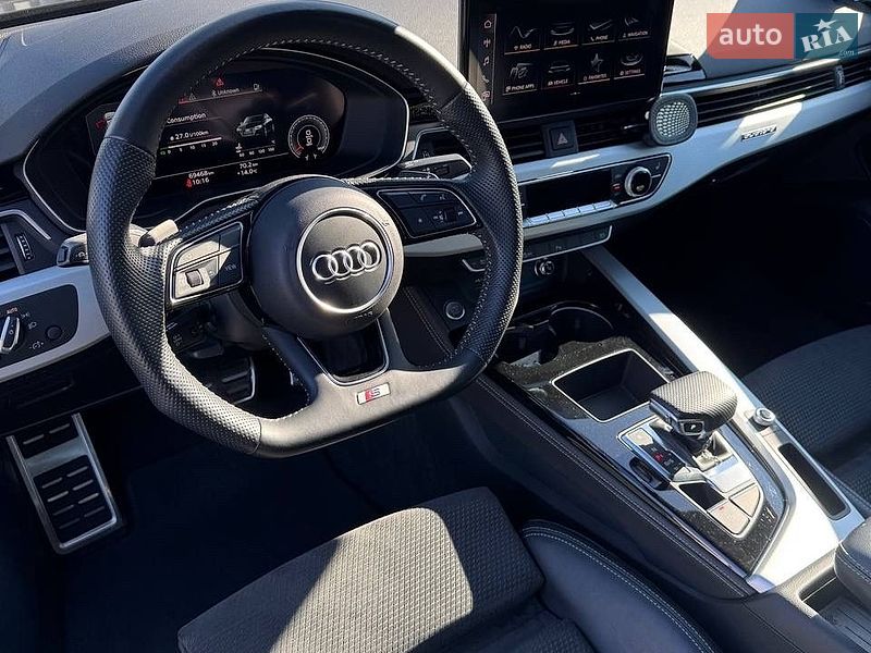 Седан Audi A4 2020 в Киеве