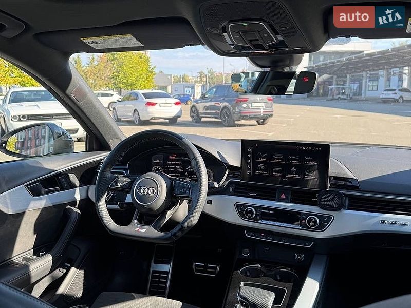 Седан Audi A4 2020 в Киеве