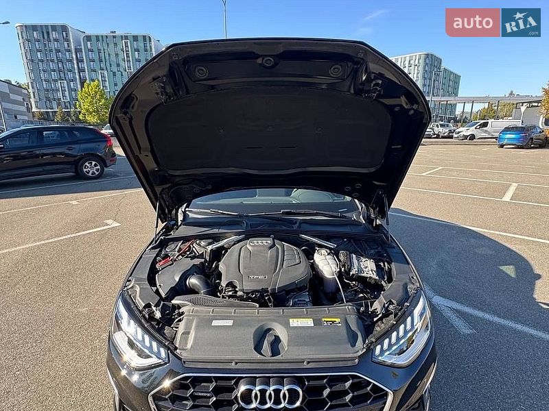 Седан Audi A4 2020 в Киеве