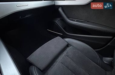 Седан Audi A4 2020 в Киеве