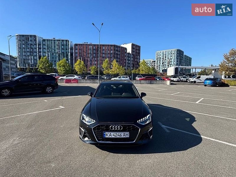 Седан Audi A4 2020 в Киеве