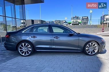 Седан Audi A4 2021 в Львове