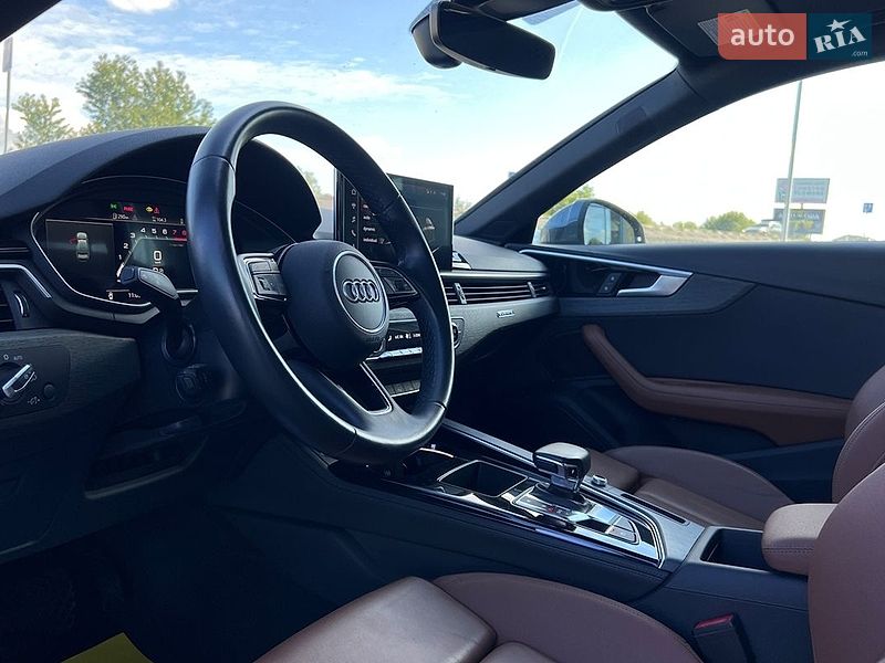Седан Audi A4 2021 в Львове