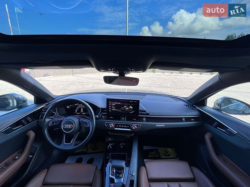 Седан Audi A4 2021 в Львове