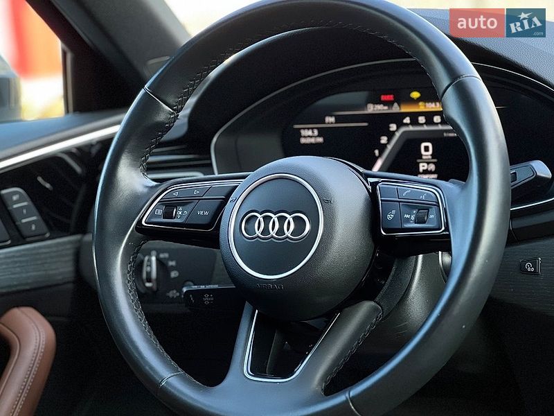 Седан Audi A4 2021 в Львове