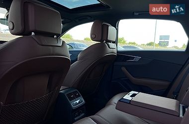 Седан Audi A4 2021 в Львове