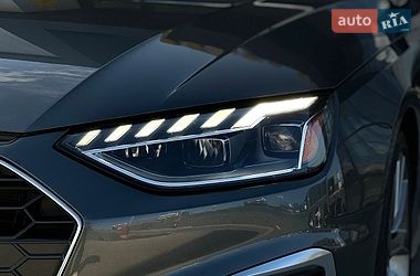 Седан Audi A4 2021 в Львове