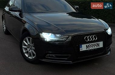 Седан Audi A4 2012 в Кам'янському