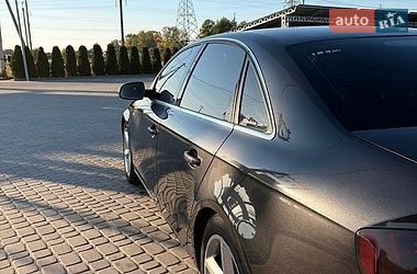 Седан Audi A4 2010 в Львові