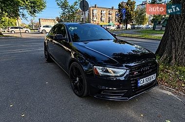 Седан Audi A4 2012 в Києві
