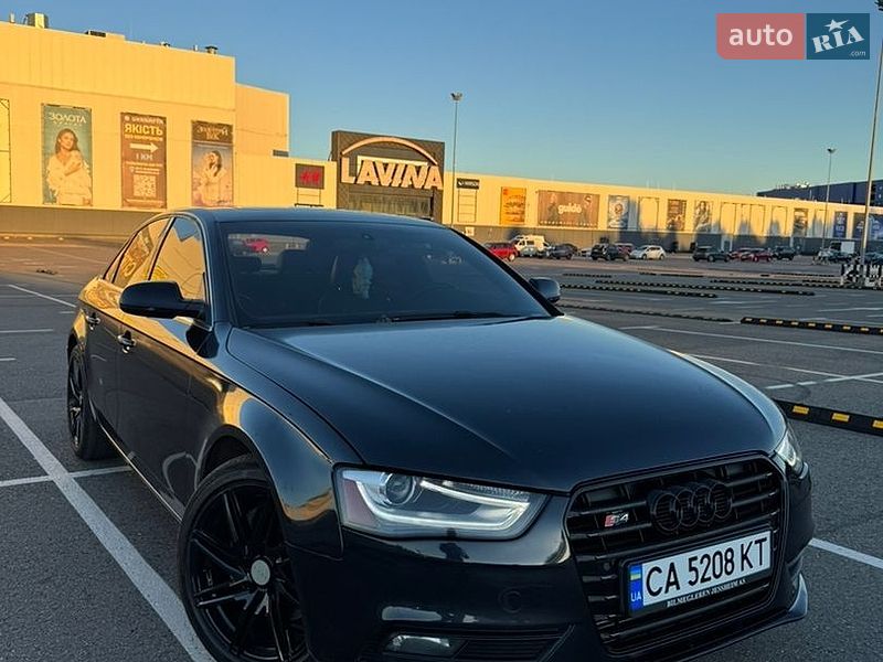 Седан Audi A4 2012 в Киеве
