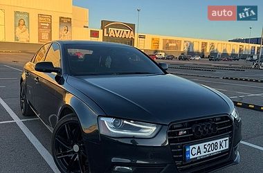 Седан Audi A4 2012 в Киеве