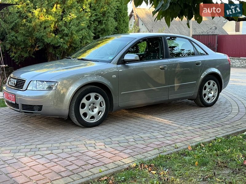 Седан Audi A4 2004 в Вишнівці