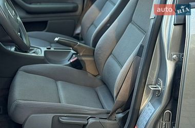 Седан Audi A4 2004 в Вишнівці