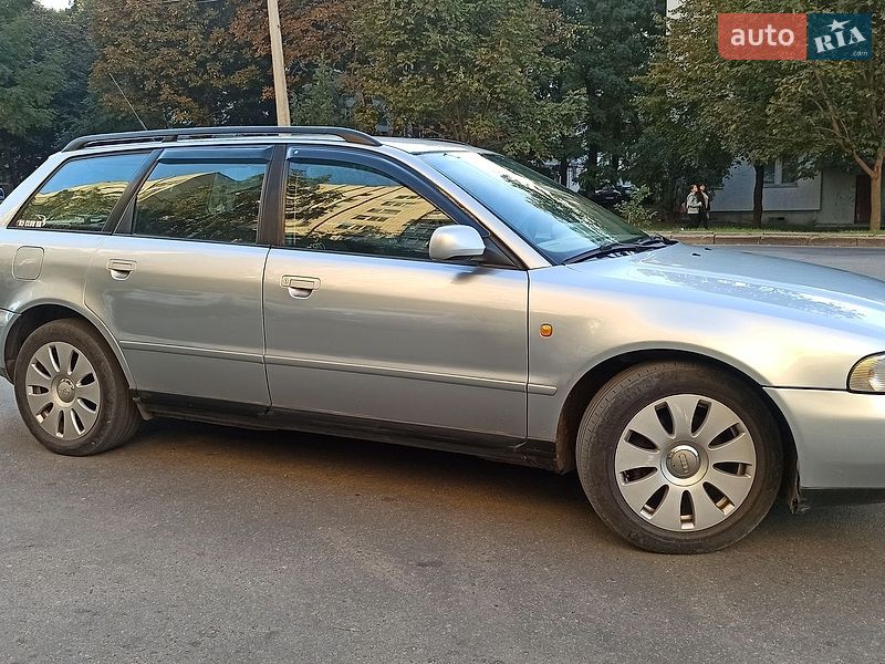 Универсал Audi A4 1998 в Хмельницком