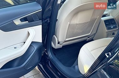 Седан Audi A4 2022 в Вінниці