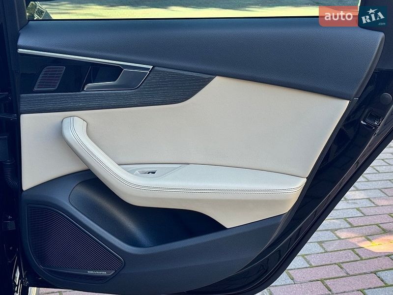Седан Audi A4 2022 в Вінниці