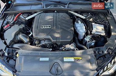 Седан Audi A4 2022 в Вінниці