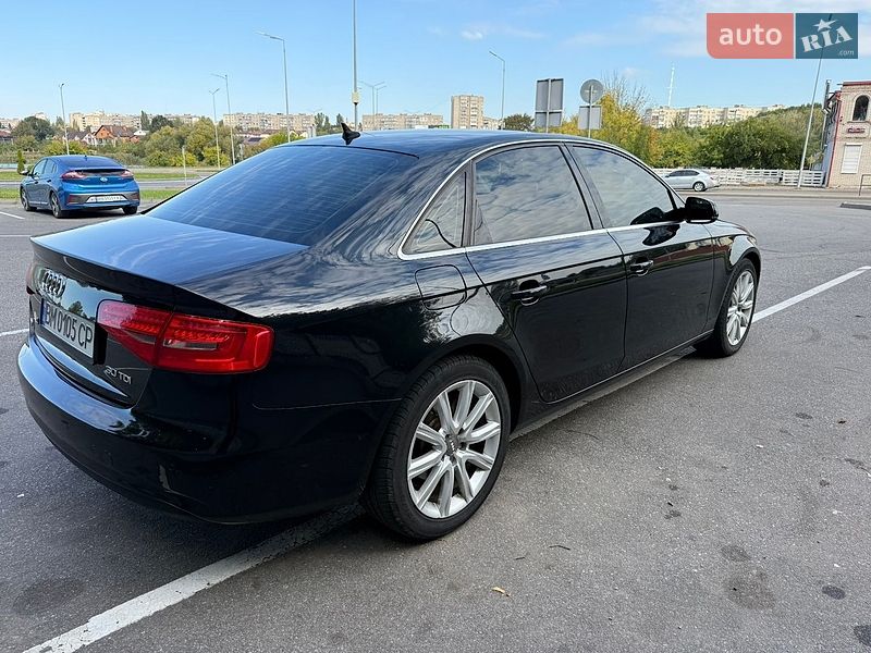 Седан Audi A4 2014 в Виннице