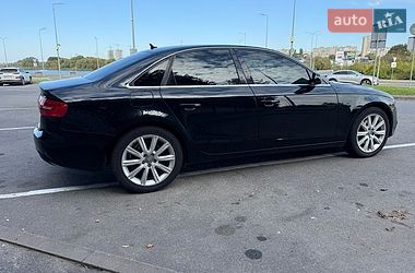 Седан Audi A4 2014 в Виннице