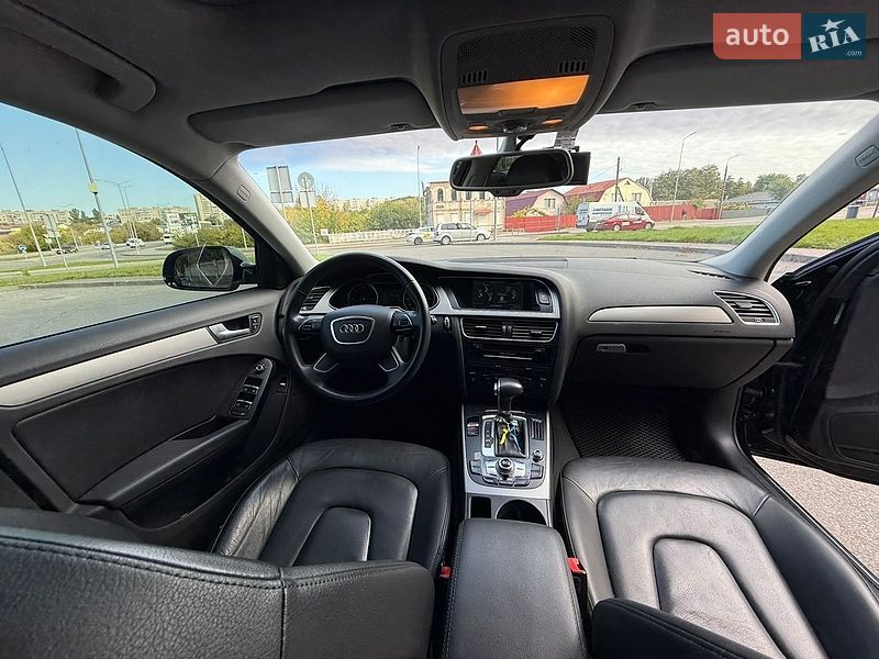 Седан Audi A4 2014 в Виннице
