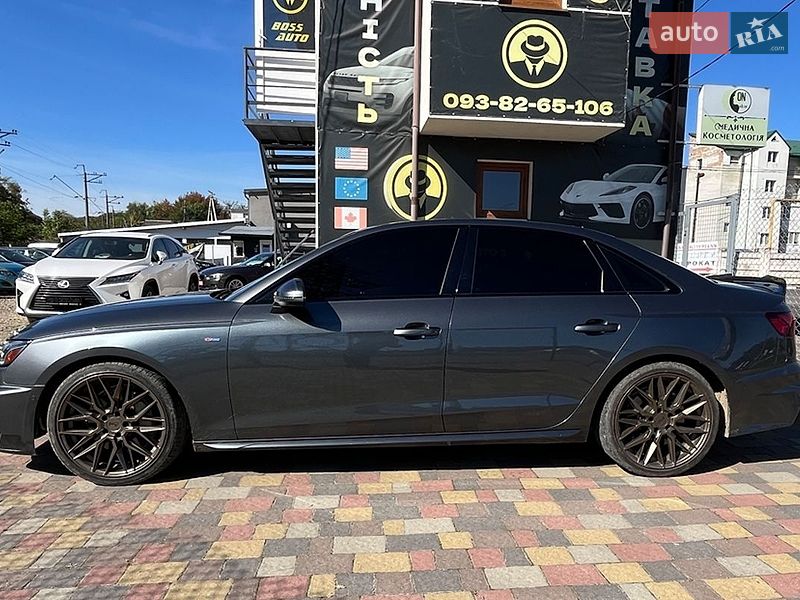 Седан Audi A4 2021 в Стрые