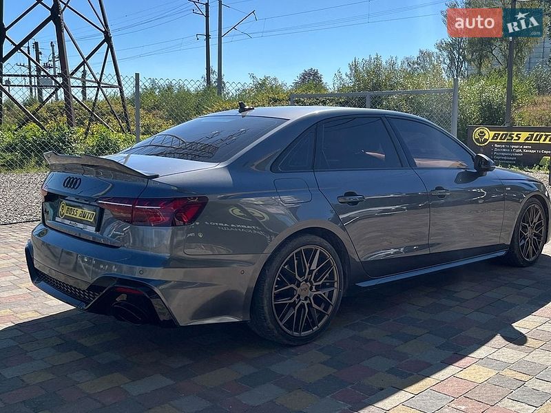 Седан Audi A4 2021 в Стрые