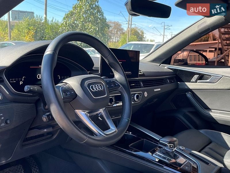 Седан Audi A4 2021 в Стрые
