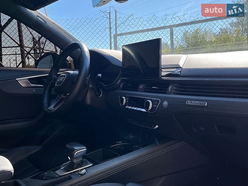 Седан Audi A4 2021 в Стрые