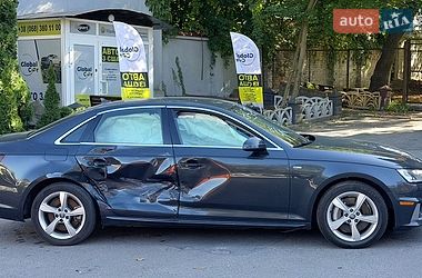 Седан Audi A4 2019 в Львові
