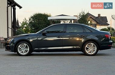 Седан Audi A4 2017 в Стрию