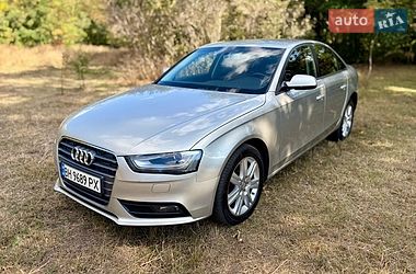 Седан Audi A4 2012 в Одесі