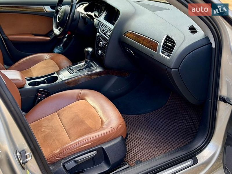 Седан Audi A4 2012 в Одесі