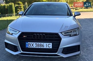 Седан Audi A4 2017 в Хмельницком