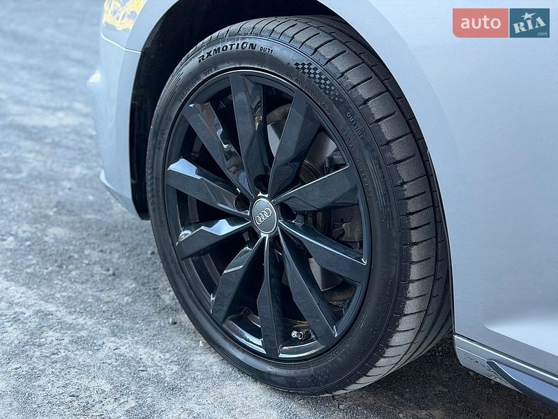 Седан Audi A4 2017 в Хмельницком